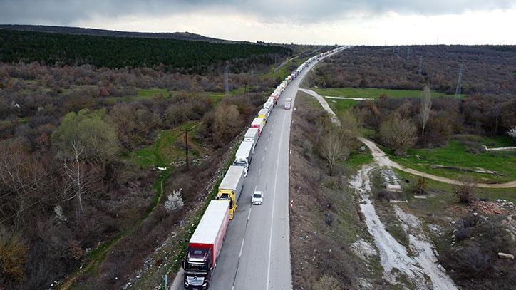 bulgaristan-sinirinda-tir-kuyrugu-1XlAOmja.jpg