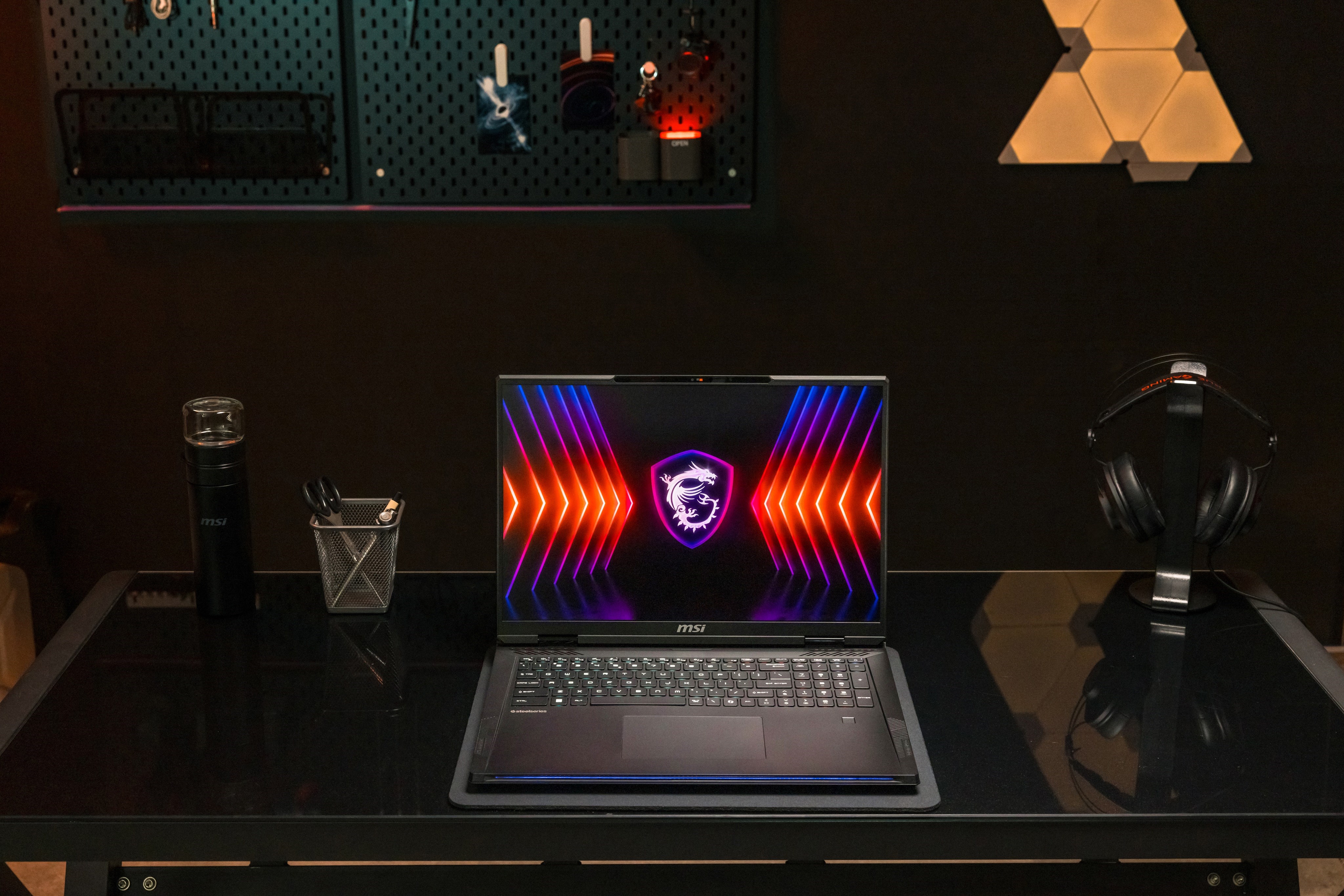 msi-laptop-uretiminin-20-yilini-istanbulda-kutluyor-buRicLCn.jpg