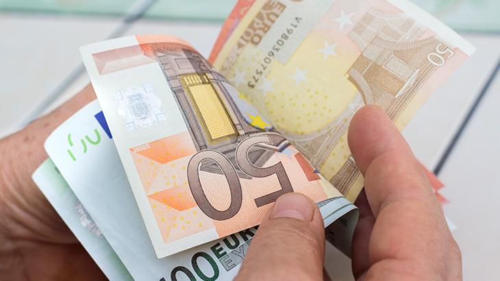 euro-dolar-karsisinda-yukselisini-surduruyor-ApkL6l2q.jpg