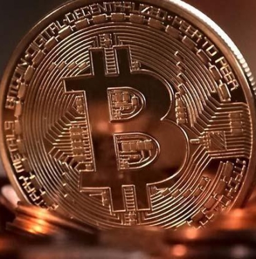 altin-sert-dusus-yasarken-bitcoin-neden-sakin-kaldi-uzman-uyardi-fed-oncesi-gozler-uclu-e14kW9kE.jpg