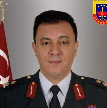 bakan-yerlikaya-aci-haberi-duyurdu-tuggeneral-selami-aksit-vefat-etti-hc8LxiUA.jpg