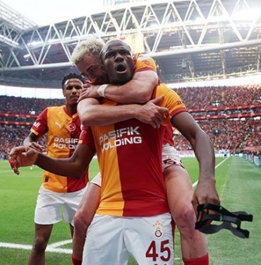 galatasarayda-victor-osimhen-ispanyol-devinin-radarinda-avrupada-carpici-transfer-gelismesi-7Orp7bxz.jpg