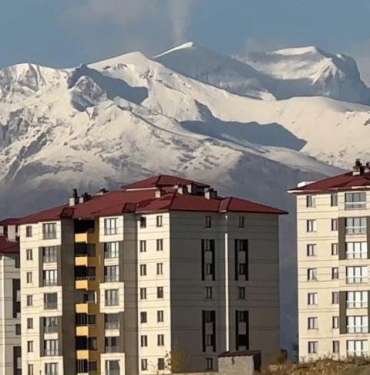 goruntuler-bugun-cekildi-kent-ikinci-kar-yagisiyla-beyaza-burundu-r8v16hOU.jpg