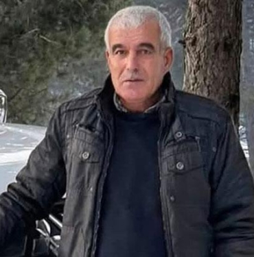kestigi-agacin-altinda-kalan-adam-hayatini-kaybetti-VfkiE3Or.jpg