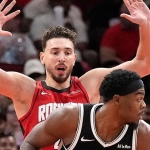 nbade-alperen-sengun-houston-rocketsi-sirtladi-JD19ggaC.jpg