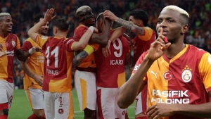 osman-senher-galatasarayda-osimheni-yere-gore-sigdiramadi-birakin-turkiyeyi-avrupada-bir-numara-WmA5bGvp.jpg