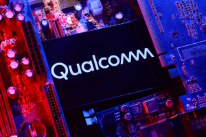 qualcomm-kendi-ai-cipleriyle-nvidia-ve-amdye-rakip-oluyor-ilk-modeller-tanitildi-AN8J6rZh.jpg