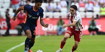 shomurodov-ve-da-costa-sov-yapti-basaksehir-deplasmanda-farkli-kazandi-NeLGlQgl.jpg