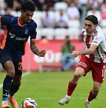 shomurodov-ve-da-costa-sov-yapti-basaksehir-deplasmanda-farkli-kazandi-NeLGlQgl.jpg