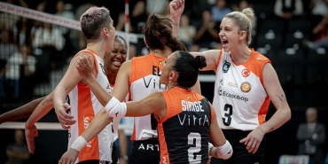 vakifbank-eczacibasi-dynaviti-3-1-maglup-etti-Hq4yu8Kc.jpg