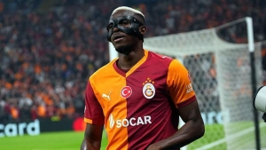 victor-osimhen-sampiyonlar-liginde-3-golunu-kaydetti-qSVYDYpG.jpg