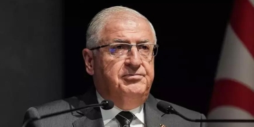 bakan-guler-genelkurmay-baskaninin-ismini-bilmiyorsaniz-cok-iyi-bir-gelisme-HkWCKRAT.jpg