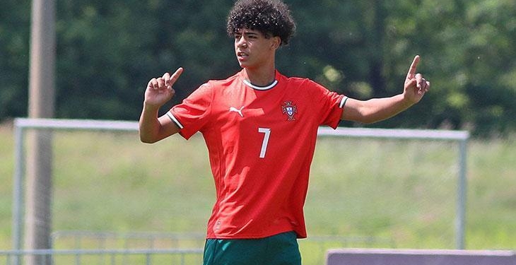 Cristiano Ronaldo’nun oğlu siftah yaptı! ‘Tıpkı babası gibi’