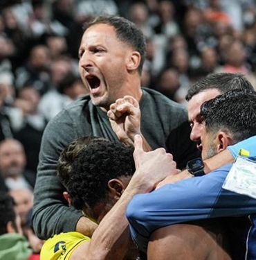 fenerbahcede-domenico-tedescodan-galibiyet-analizi-geri-dusmeyi-hak-etmedik-tyft5HfO.jpg