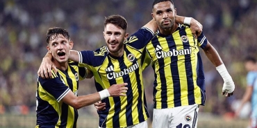 fenerbahcede-ilk-ayrilik-belli-oldu-mourinho-gercegi-ortaya-cikti-YNg8pzYV.jpg