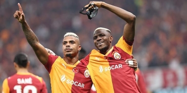 galatasarayda-victor-osimhen-tehlikesi-dev-macta-olmayabilir-bjp7DYkn.jpg