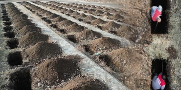 kentte-kara-kisa-hazirlik-toprak-donmadan-mezarlar-kazildi-yGgmTWfi.jpg