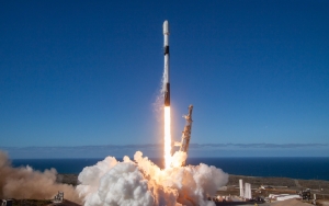 spacex-bu-yil-150-falcon-9-gorevini-tamamladi-starlink-uydu-sayisi-9000i-gecti-bMJZlwlD.jpg