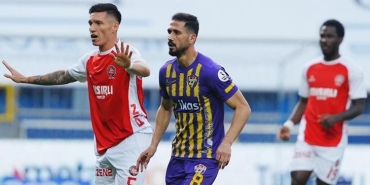 super-ligde-eyupspor-ile-fatih-karagumruk-puanlari-paylasti-MdAAAegK.jpg