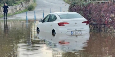 bodrumda-sel-felaketi-sokaklar-gol-oldu-evler-tahliye-edildi-7x93LERc.jpg