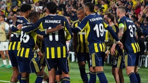 fenerbahcede-yildiz-futbolcudan-veda-karari-olay-iddia-tepkiler-sonrasi-yonetime-iletti-lDkZkXdX.jpg