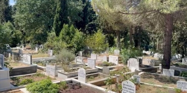 istanbulda-mezarlik-hizmetlerine-yuzde-200-oraninda-zam-CurOsTHa.jpg