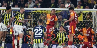 milliyet-gazetesi-yazarlari-fenerbahce-galatasaray-derbisini-yorumladi-karsilikli-rezillikten-sonra-macin-hakki-beraberlikti-M3huGxsm.jpg