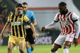samsunspor-firsat-tepti-temsilcimiz-aekya-maglup-oldu-ifgG97xe.jpg