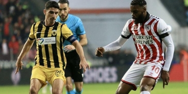 samsunspor-firsat-tepti-temsilcimiz-aekya-maglup-oldu-ifgG97xe.jpg
