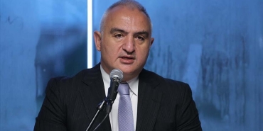 bakan-ersoy-2025te-63-milyon-ziyaretci-agirladik-ifLLPhdr.jpg