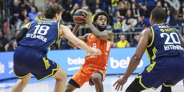 euroleaguede-fenerbahce-valencia-basketi-devirdi-KfP6u8g9.jpg