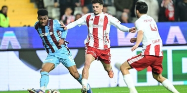 super-ligde-haftanin-acilis-macinda-trabzonspor-ile-antalyaspor-berabere-kaldi-tA3njxFe.jpg