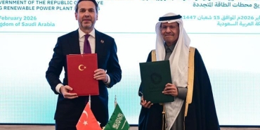 bakan-bayraktar-duyurdu-suudi-arabistanla-2-milyar-dolarlik-enerji-yatirimi-anlasmasi-J49EEbNL.jpg
