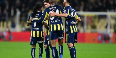 canli-turkiye-kupasinda-fenerbahce-erzurumsporu-geriden-gelerek-maglup-etti-S5MFQaZ1.jpg