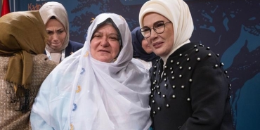 emine-erdogan-hala-mucadele-etmemiz-asmamiz-gereken-bir-on-yargi-bariyeri-var-rDmFS374.jpg