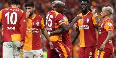 galatasarayda-beklenen-ayrilik-menajeri-tesislere-geldi-ssYNhlql.jpg
