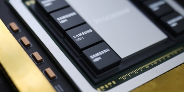 samsung-dunyanin-ilk-hbm4-bellekleri-icin-seri-uretime-geciyor-JgHg38jj.jpg