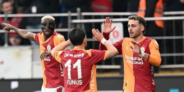 son-dakika-super-ligde-galatasaray-rizespor-deplasmaninda-3-golle-kazandi-LCn8eH4V.jpg