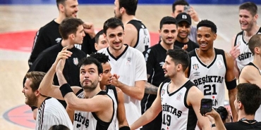 turkiye-kupasinda-ilk-finalist-besiktas-gain-anadolu-efes-veda-etti-RJMnqAM9.jpg