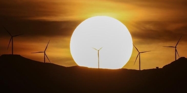2025te-devreye-giren-gunes-ve-ruzgar-enerjisi-kapasitesi-rekor-kirdi-2A6EMcCZ.jpg