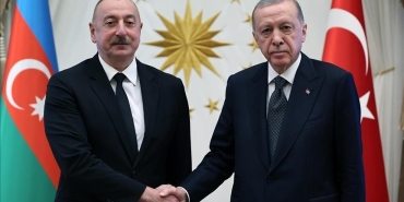 cumhurbaskani-erdogan-azerbaycan-cumhurbaskani-aliyev-ile-gorustu-7m4ZFwXP.jpg
