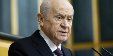 devlet-bahceli-canakkale-emsalsiz-bir-haysiyet-mudafaasidir-IEQmPXpy.jpg