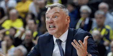 fenerbahce-basantrenoru-sarunas-jasikevicius-ilk-yaridaki-halimiz-korkunctu-daAtdOkv.jpg