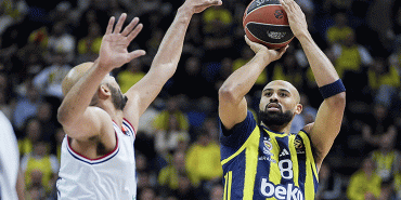 fenerbahcede-talen-horton-tuckera-dunya-basinindan-ovgu-fark-yaratti-domine-etti-ssrLYOOT.jpg
