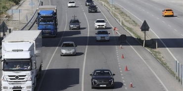 icisleri-duyurdu-bayramda-agir-tonajli-araclara-kisitlama-pL6U9qx3.jpg