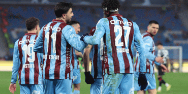 trabzonspor-gecen-sezonu-simdiden-geride-birakti-J6kZdrhz.jpg